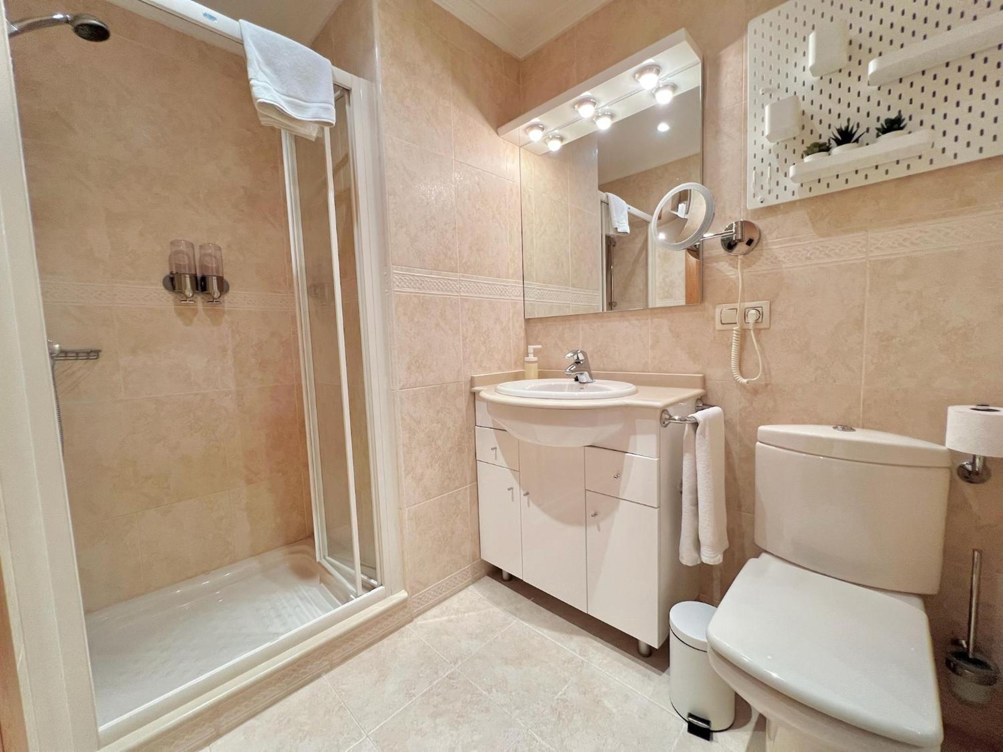 Leilighet Bright And Cozy With Pool And Jacuzzi And Near *