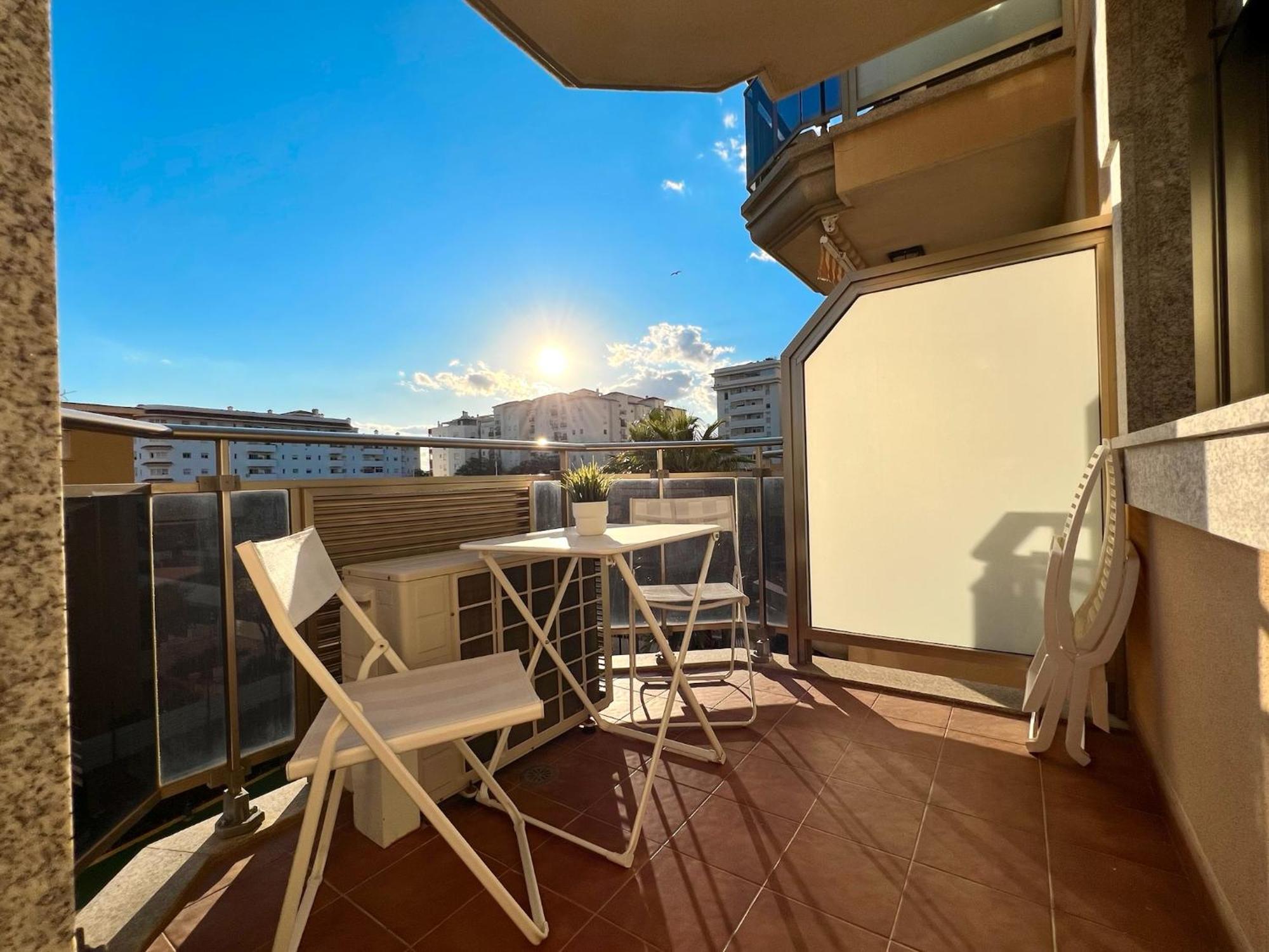 Leilighet Bright And Cozy With Pool And Jacuzzi And Near Fuengirola